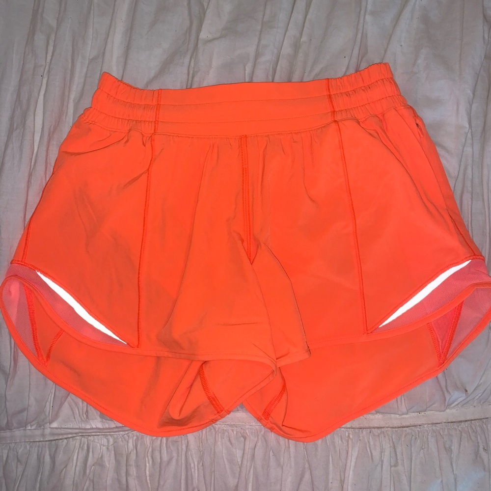 ORANGE HOTTY HOT SHORT - LULULEMON